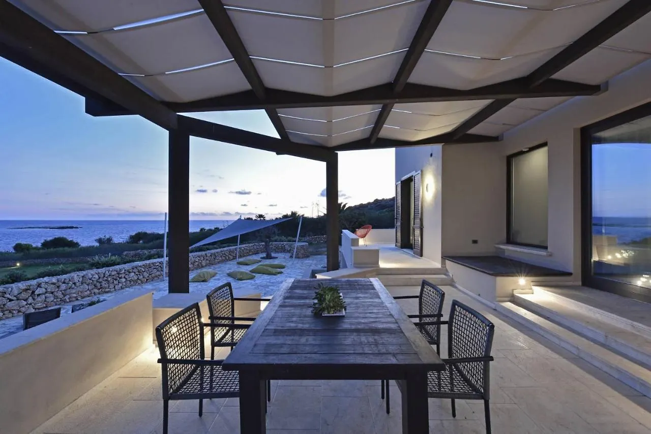 *** Aparthotel Villa Pirreca Favignana Italia