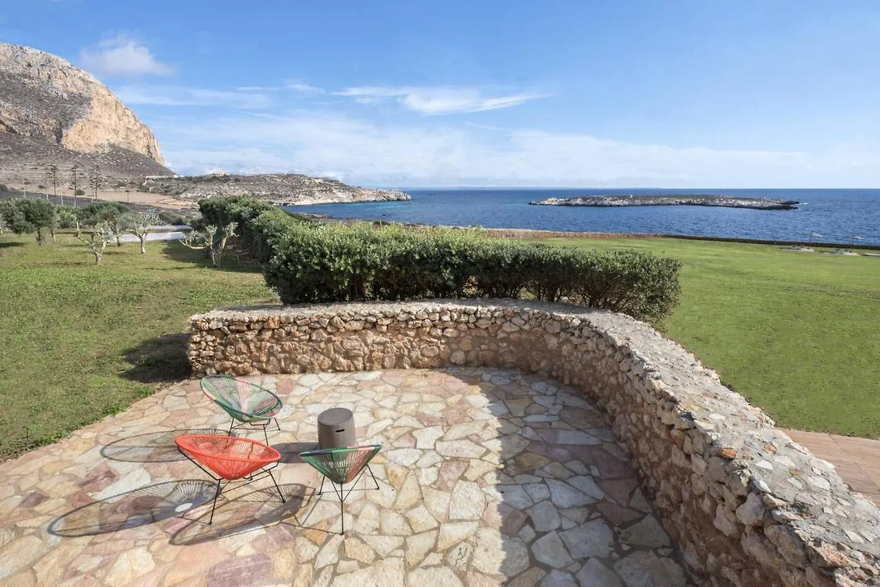 Villa Pirreca Favignana 3*,  Italy